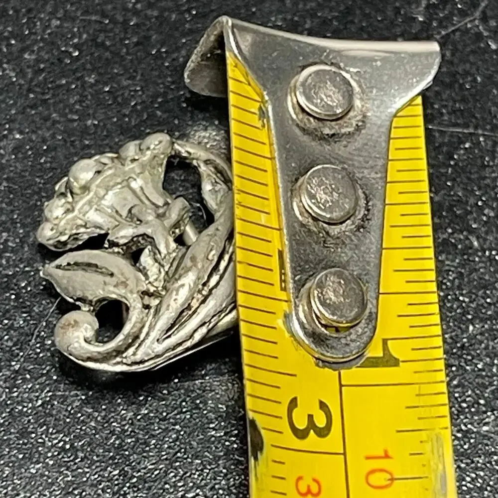 Floral Collar Clip Silver Tone 1